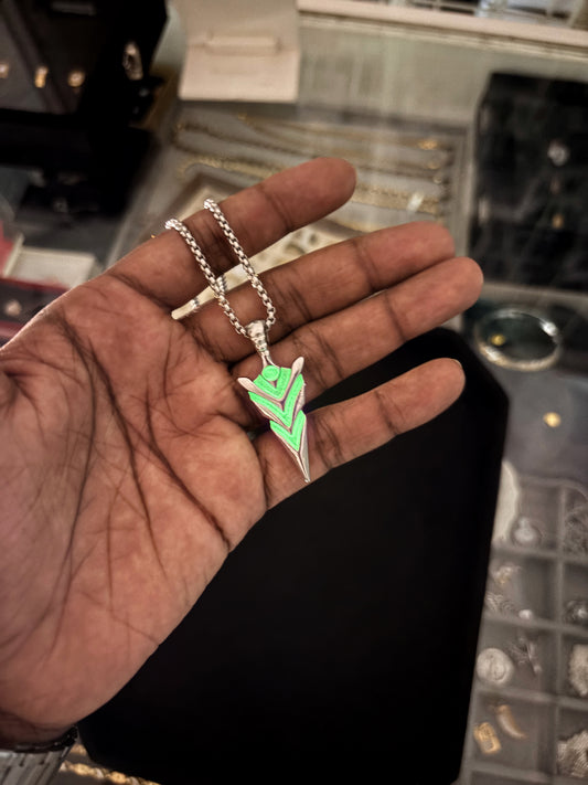Arrow Necklace (glows in the dark)