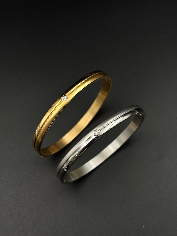 Shop Pure Stainless Silver Heavy Punjabi Hand Kada Designs for Men