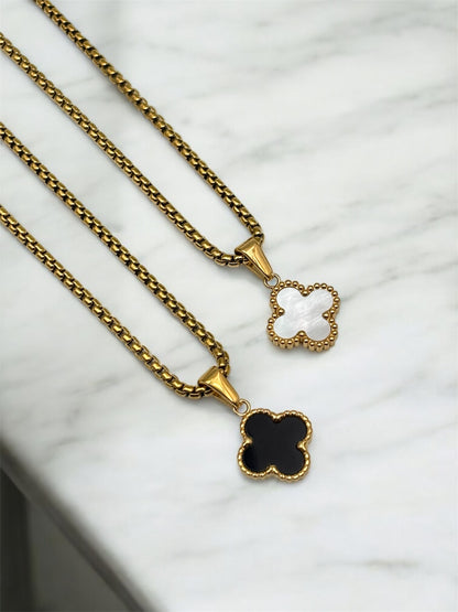 Clover Minimal Necklace
