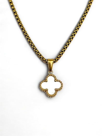 Clover Minimal Necklace