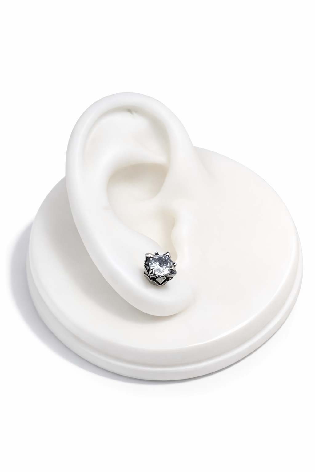 Solitaire Apex Claw Studs