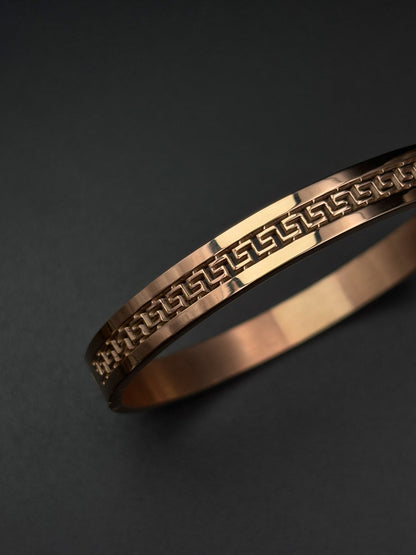 Greeky Design Cutwork Kada