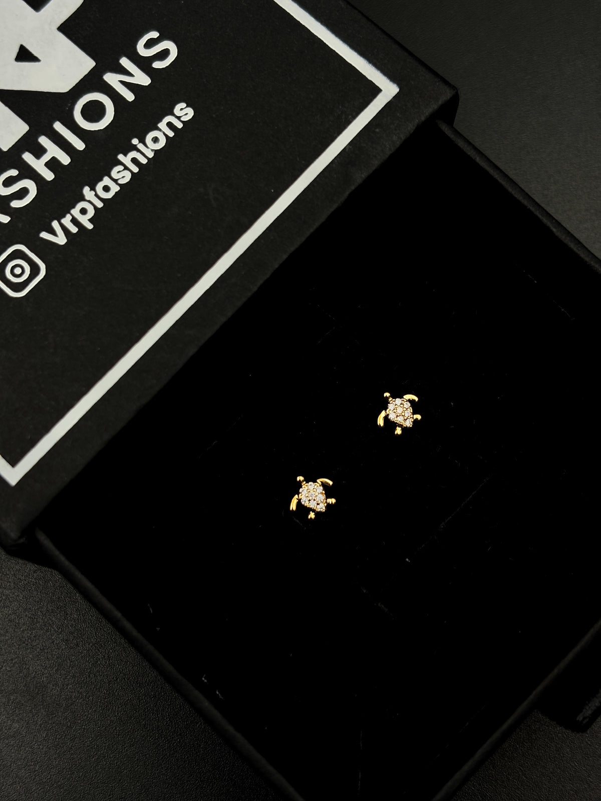 Turtle Studs