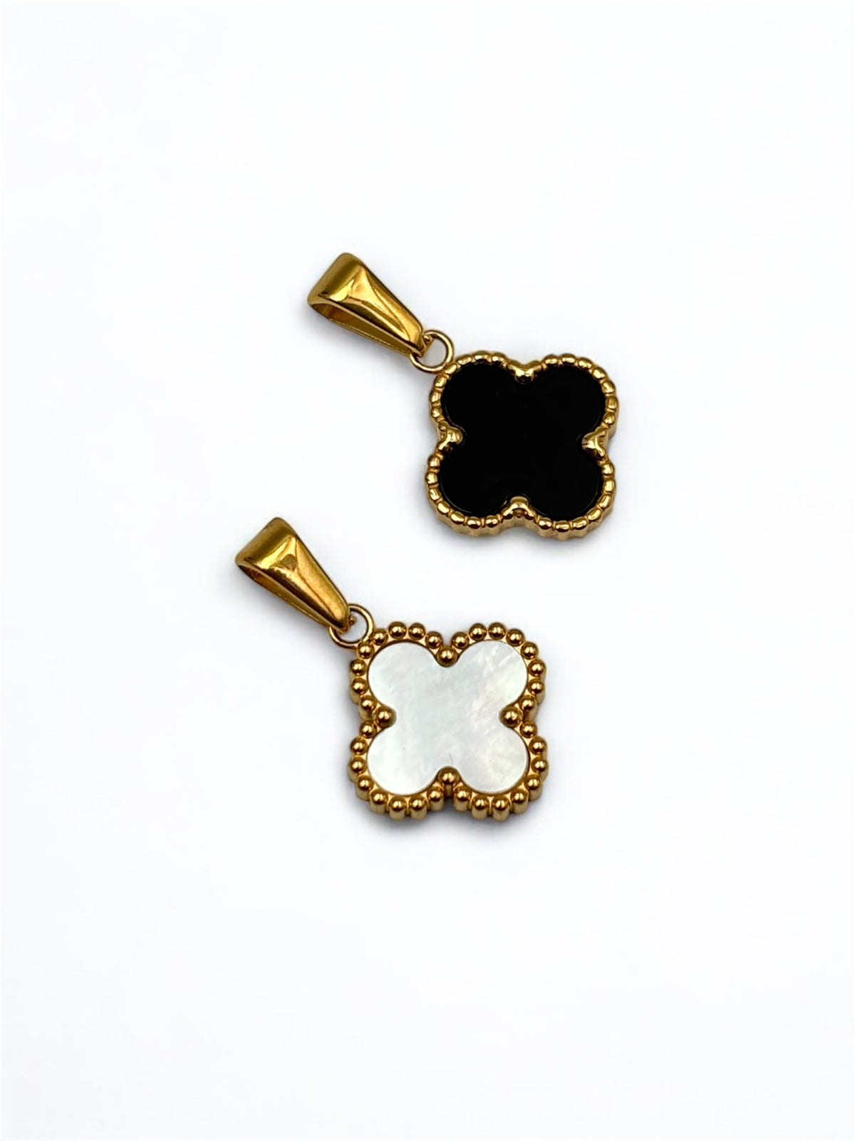 Clover Minimal Necklace