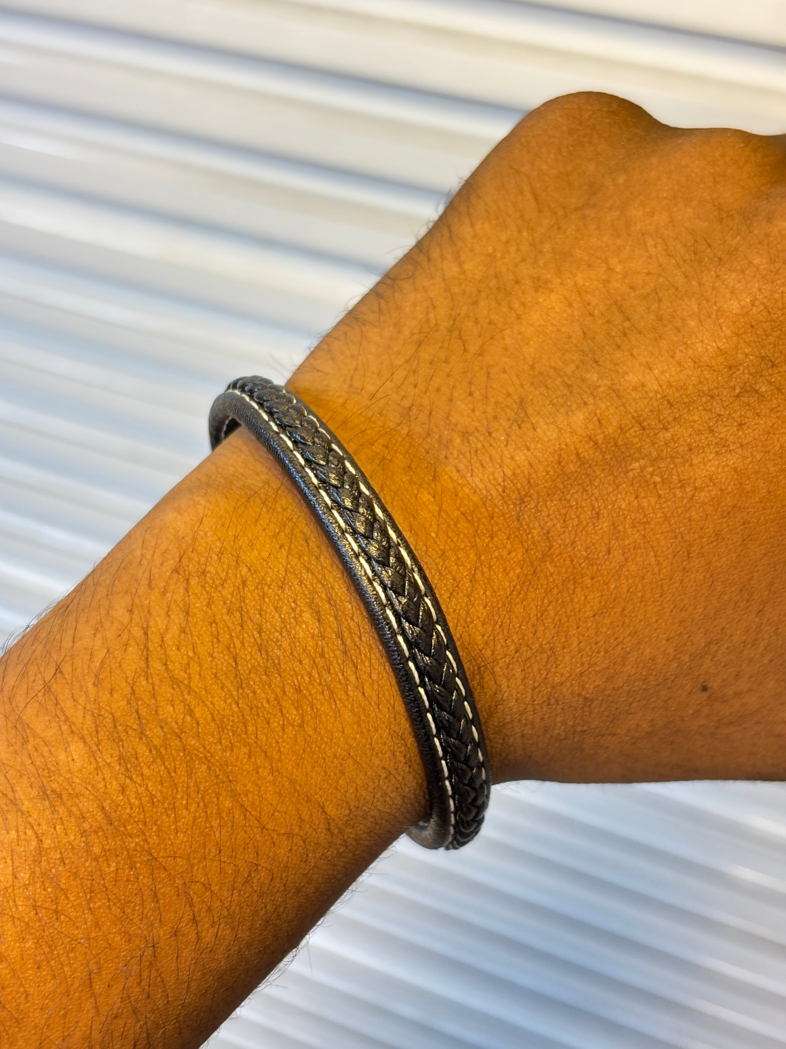 Classic Leather Bracelet with Adjustable Lock