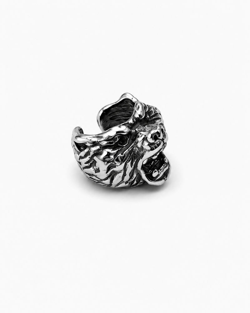 Howling wolf side earcuff