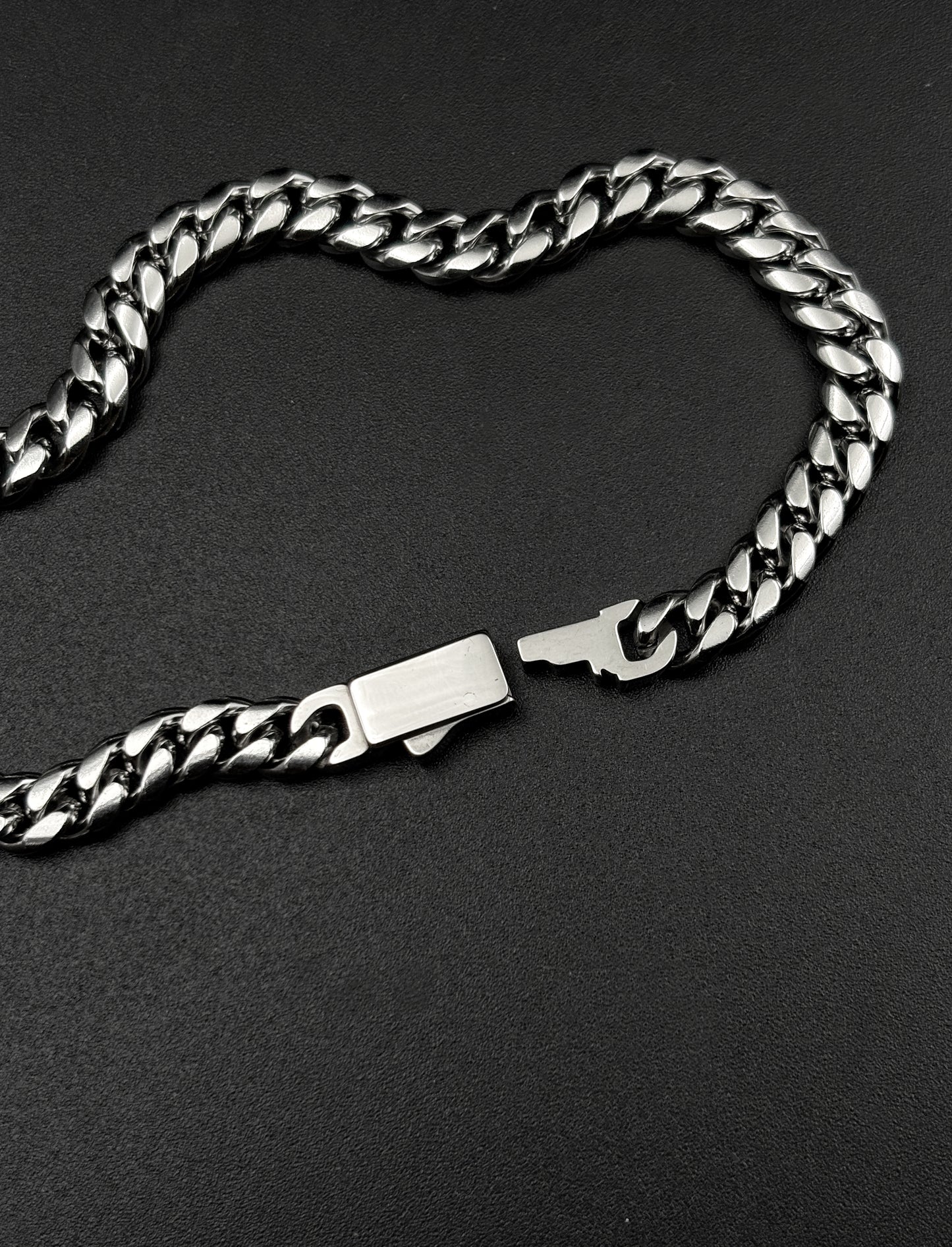 PressFit Cuban Chain Bracelet