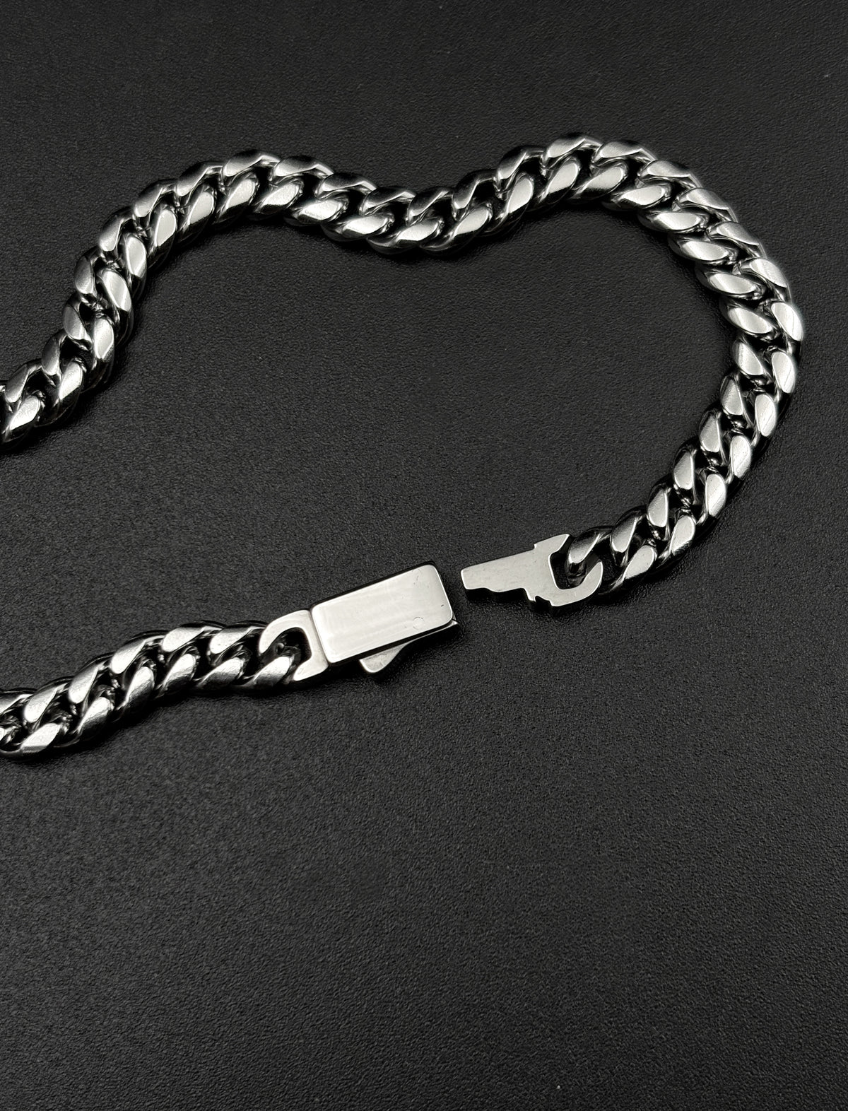 PressFit Cuban Chain Bracelet
