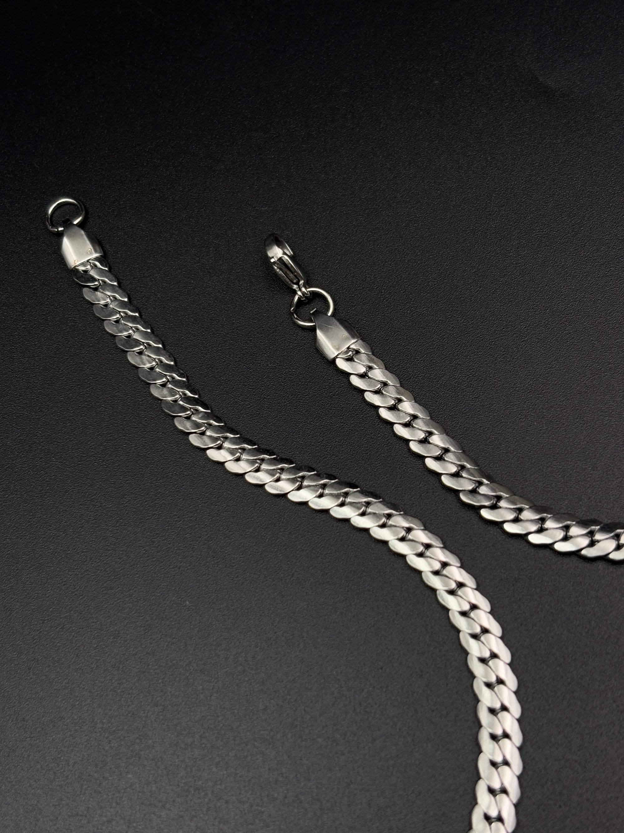 Stylish Omega Chain Necklace For Men