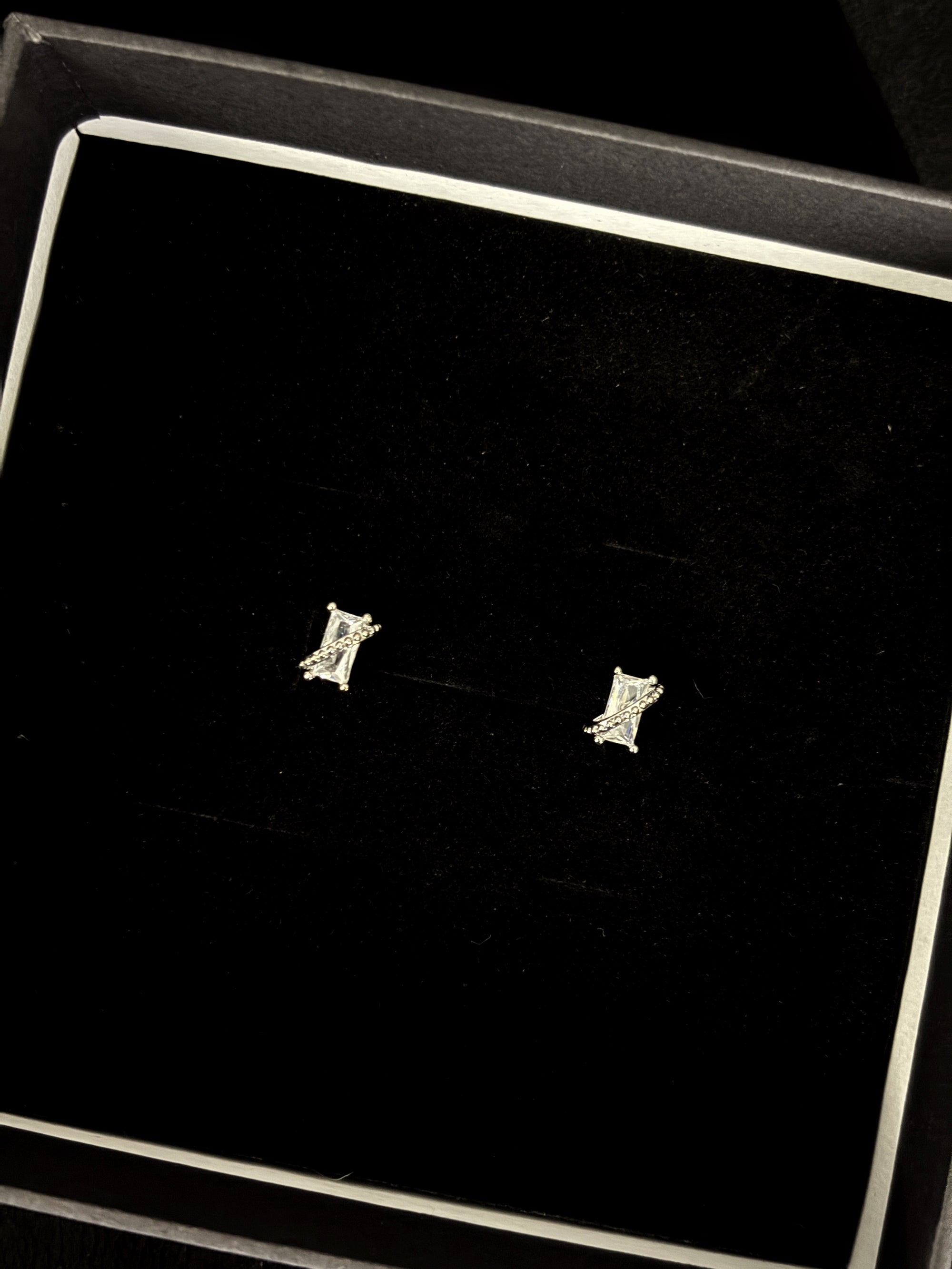 Cross line Studs