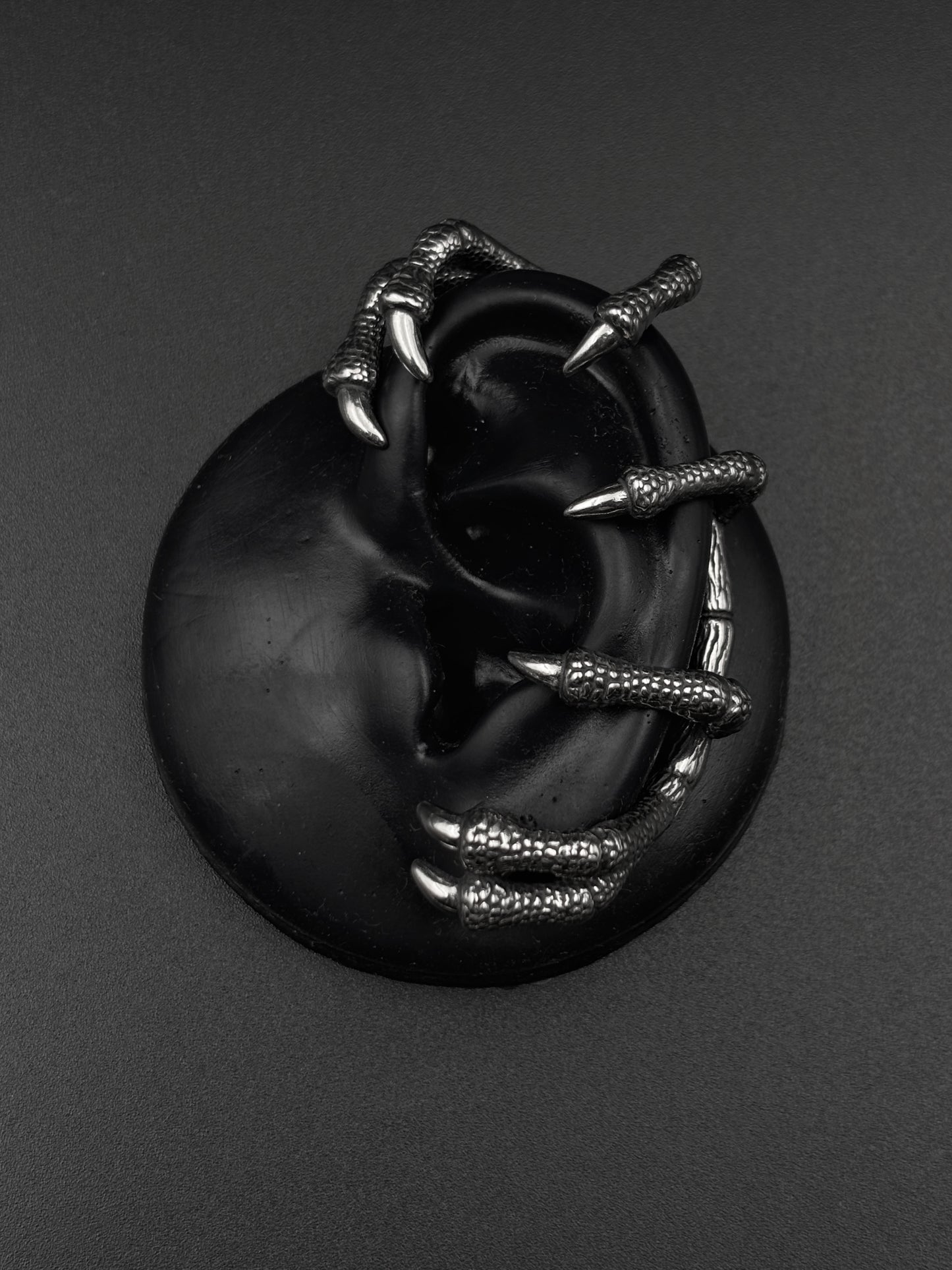 Dragon Claw Ear Cuff (Needs Piercings)