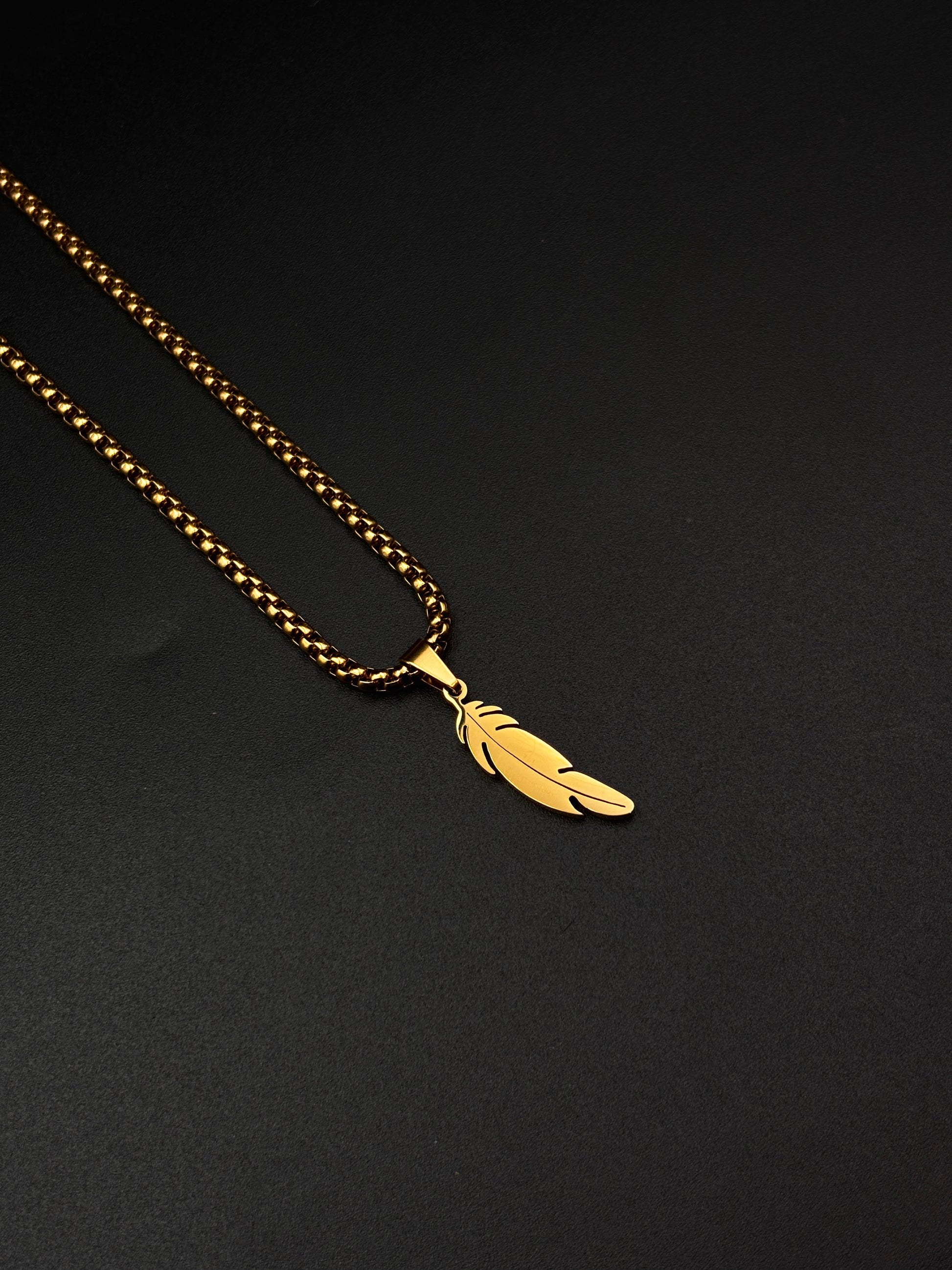 Wonder Lust Feather Necklace - Vrp Fashions 