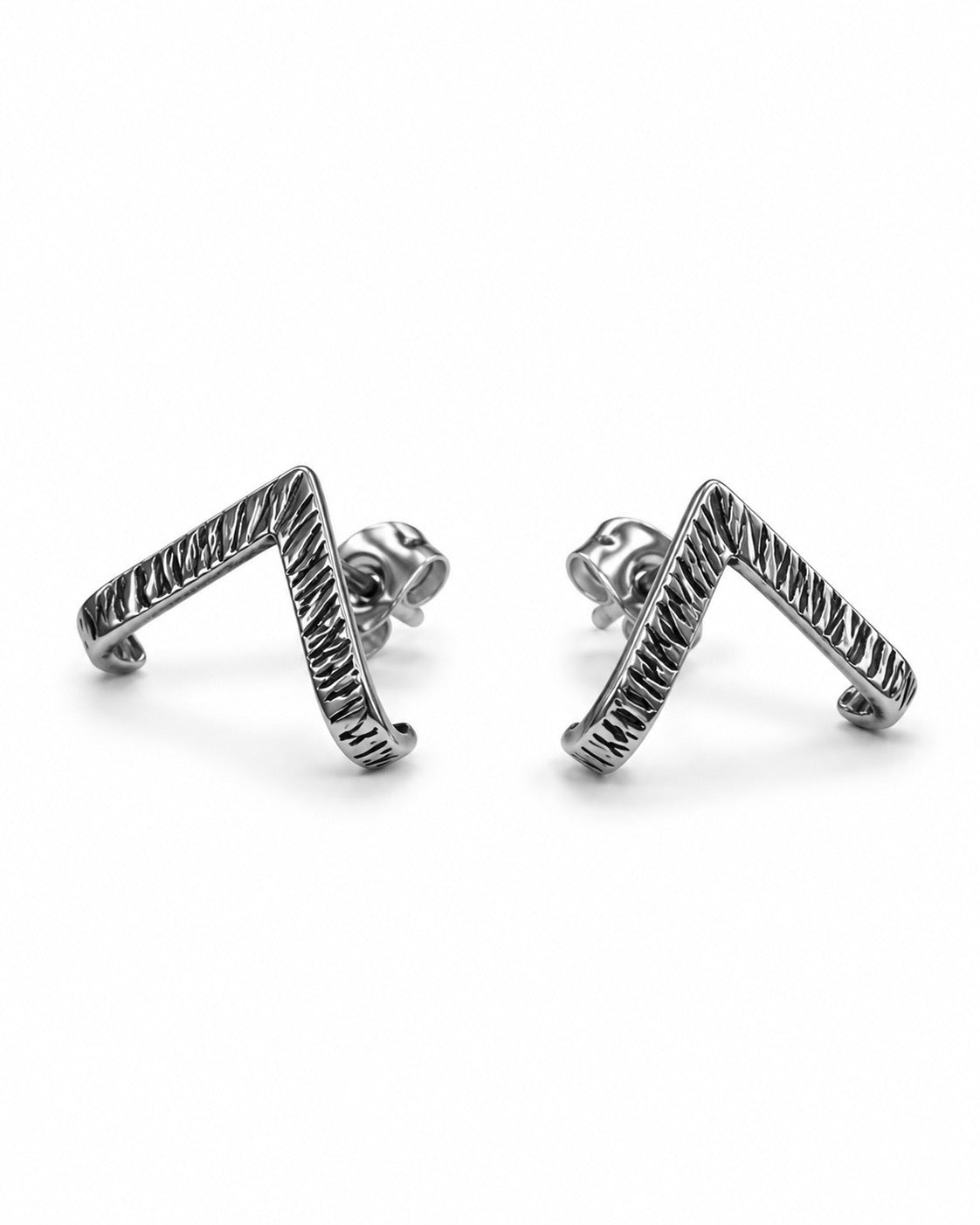 Vintage V Arch Line Hoops