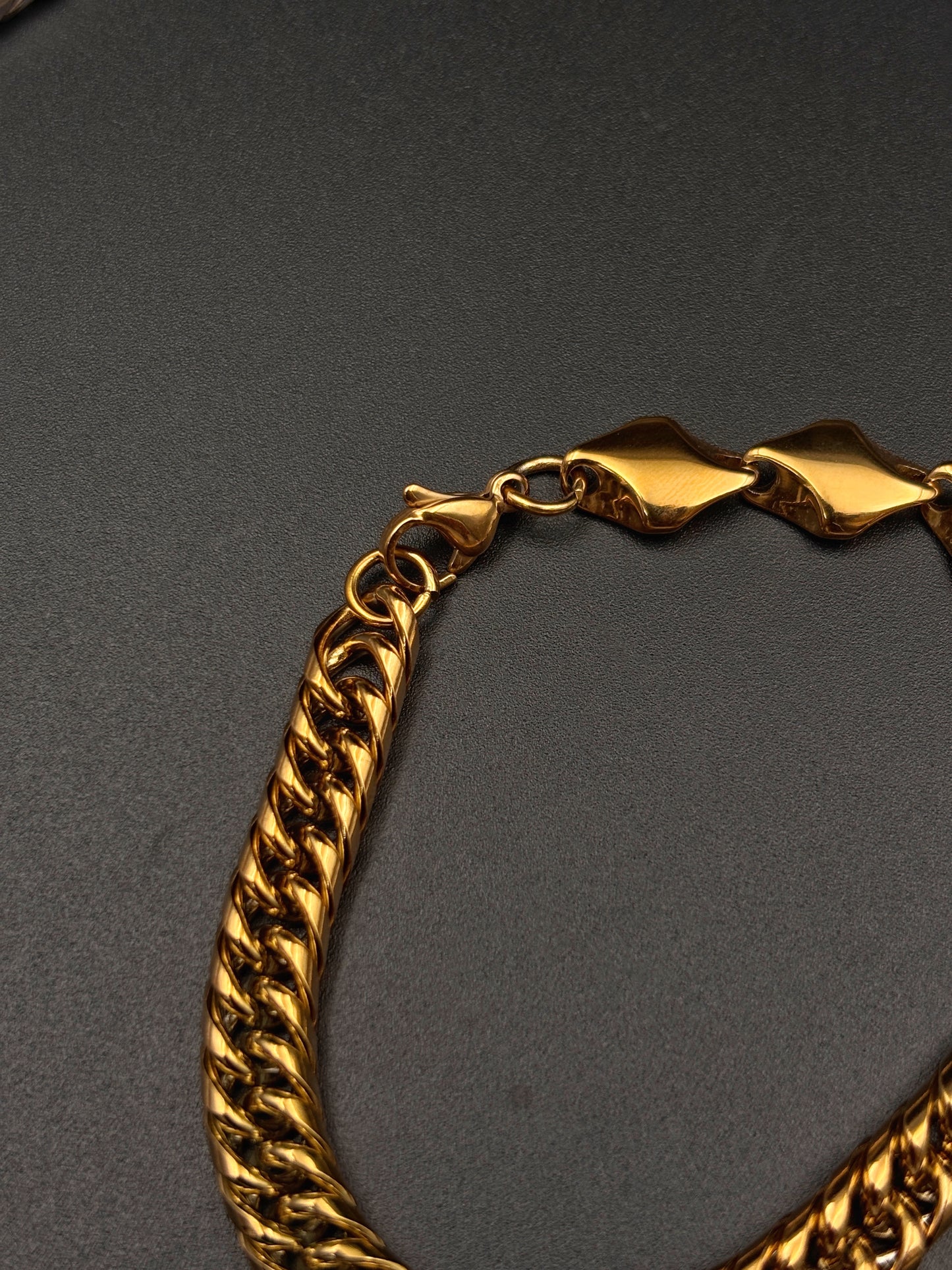 Fusion Wavey Chain Bracelet
