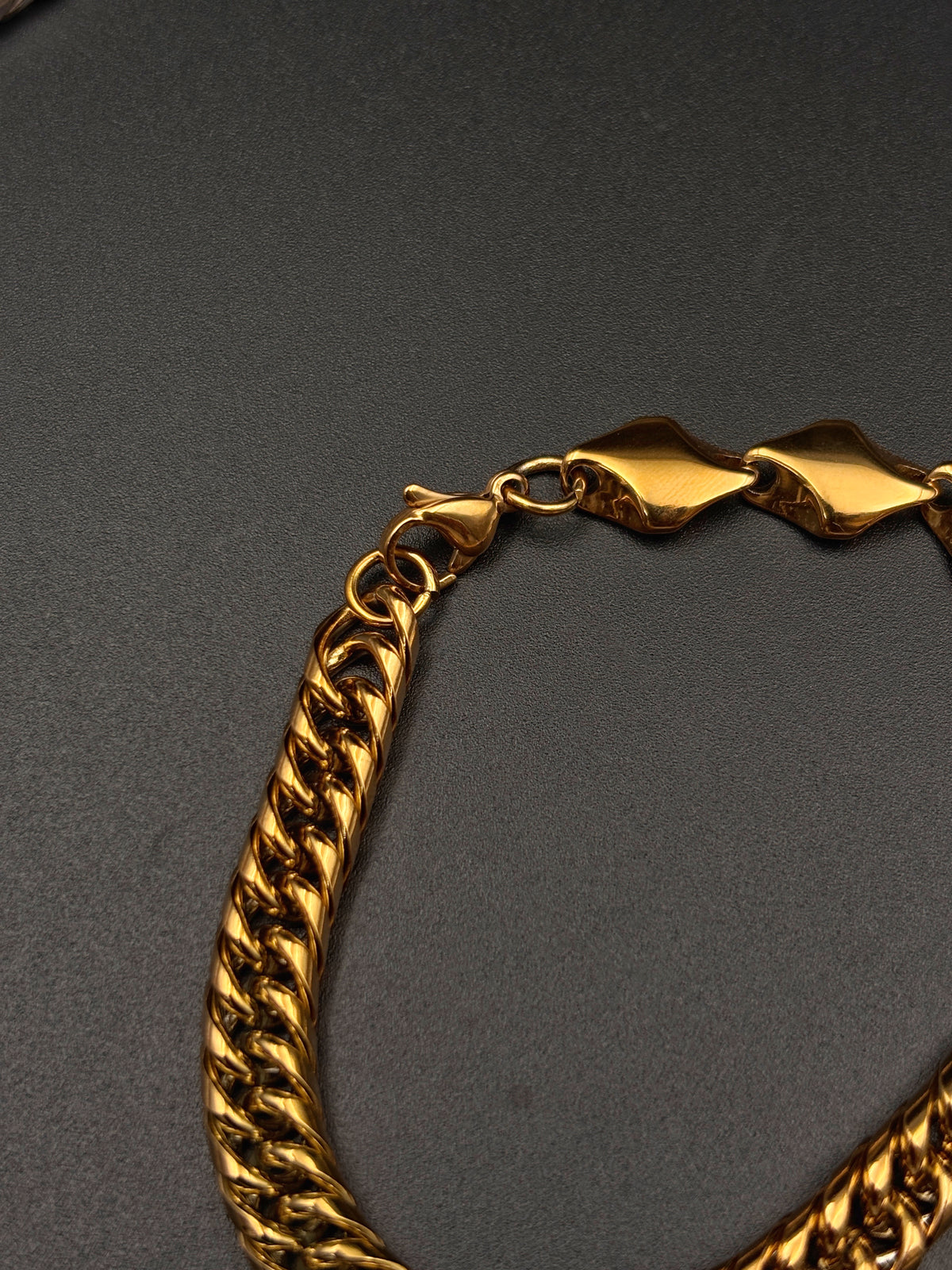 Fusion Wavey Chain Bracelet