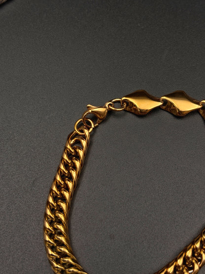 Fusion Wavey Chain Bracelet