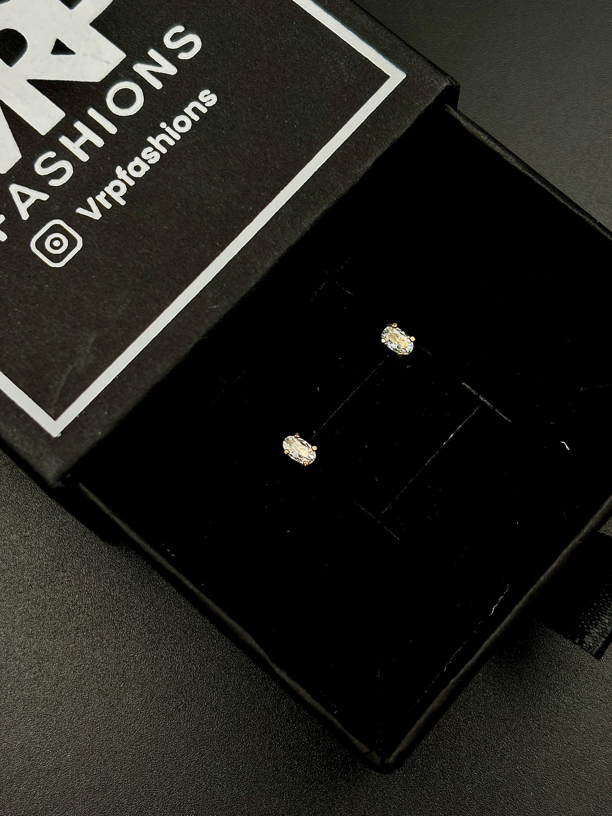 Oval Solitaire Studs (3mm size) Flat Back - Lock