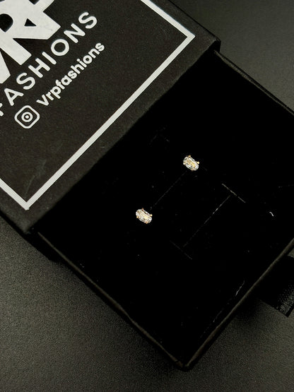 Oval Solitaire Studs (3mm size) Flat Back - Lock