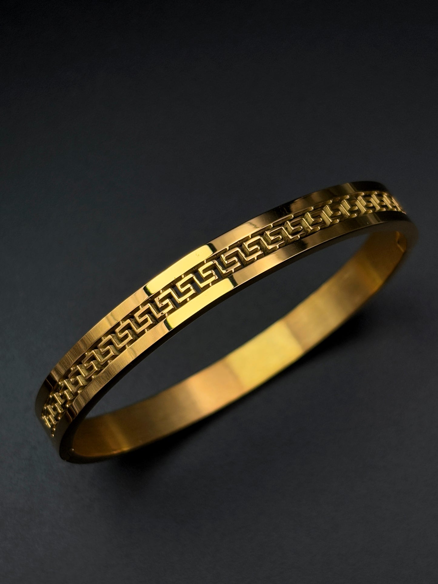Greeky Design Cutwork Kada