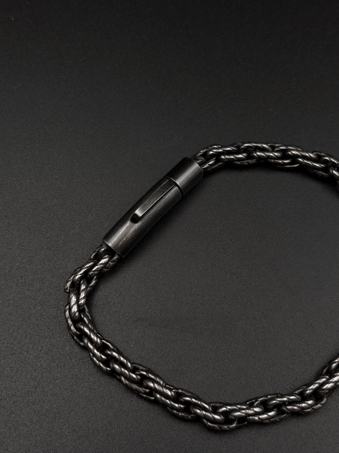 Twisted Chain Bracelet - Gunmetal