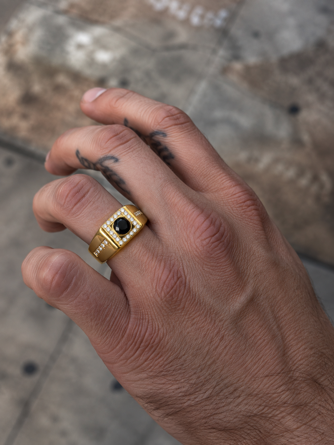 Kings Stone - Solitaire Signet Rings