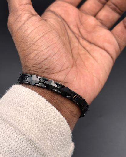 Clovia black ceramic Bracelet