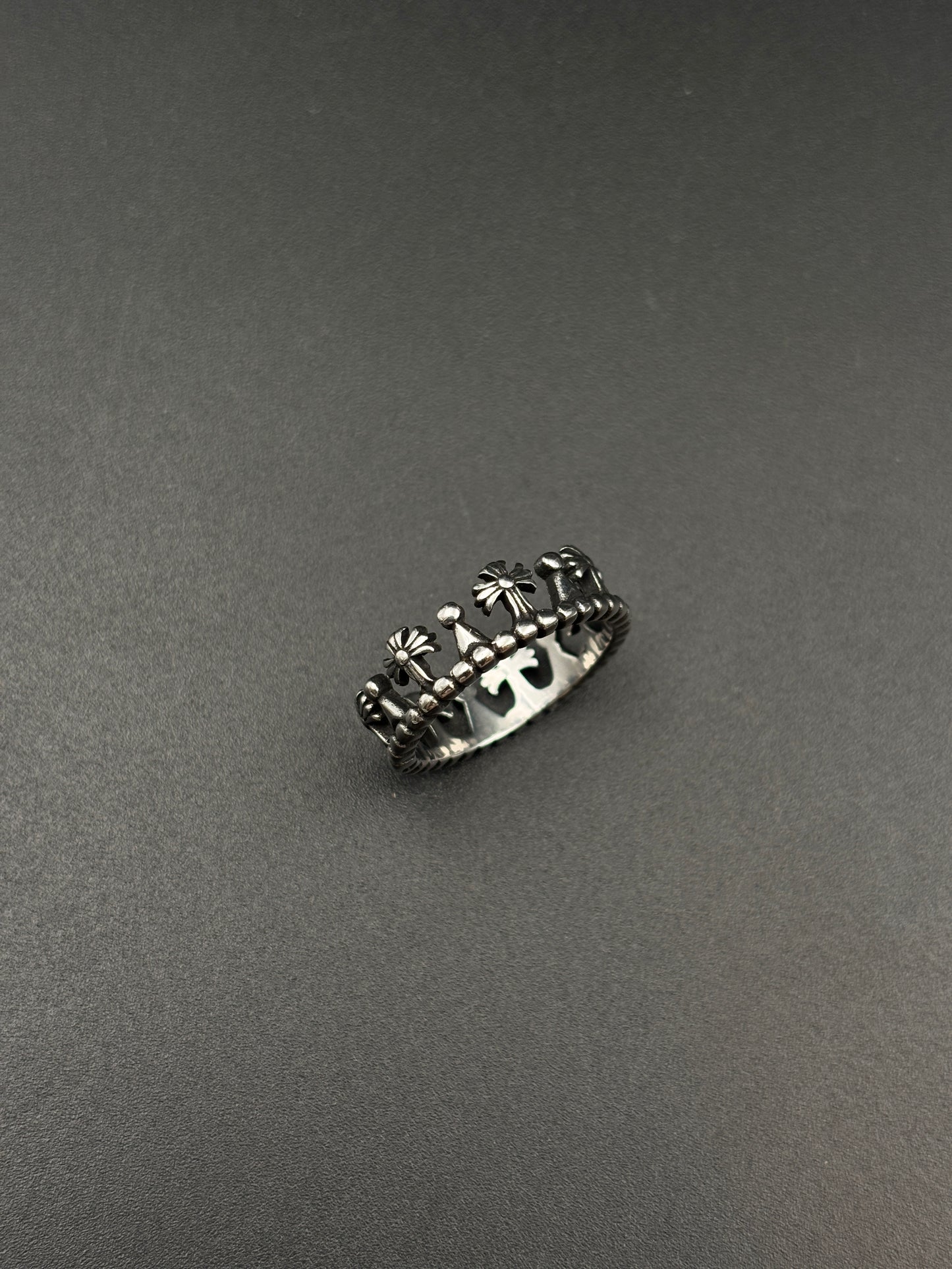 King / Chrome heart Ring