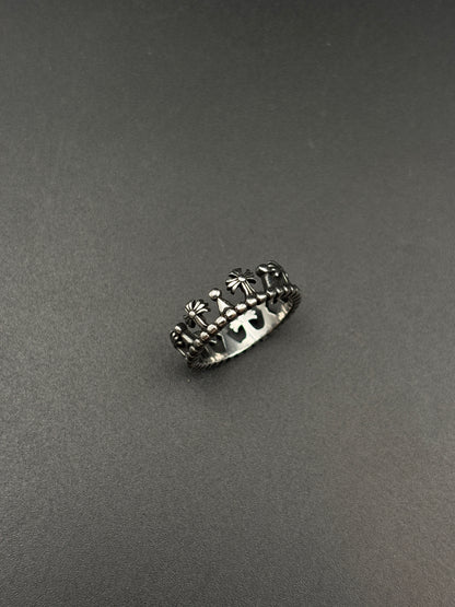 King / Chrome heart Ring