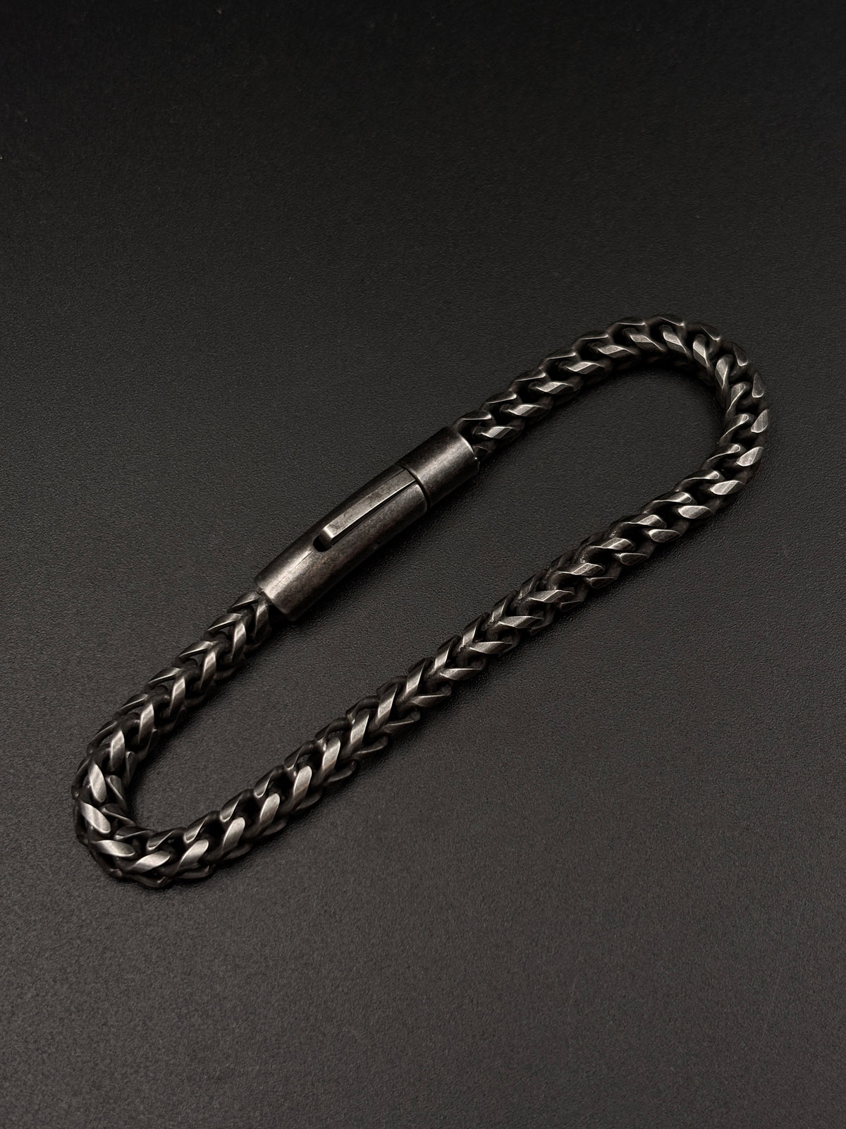 Wheat Chain Bracelet Gunmetal S.Steel (Press Lock)