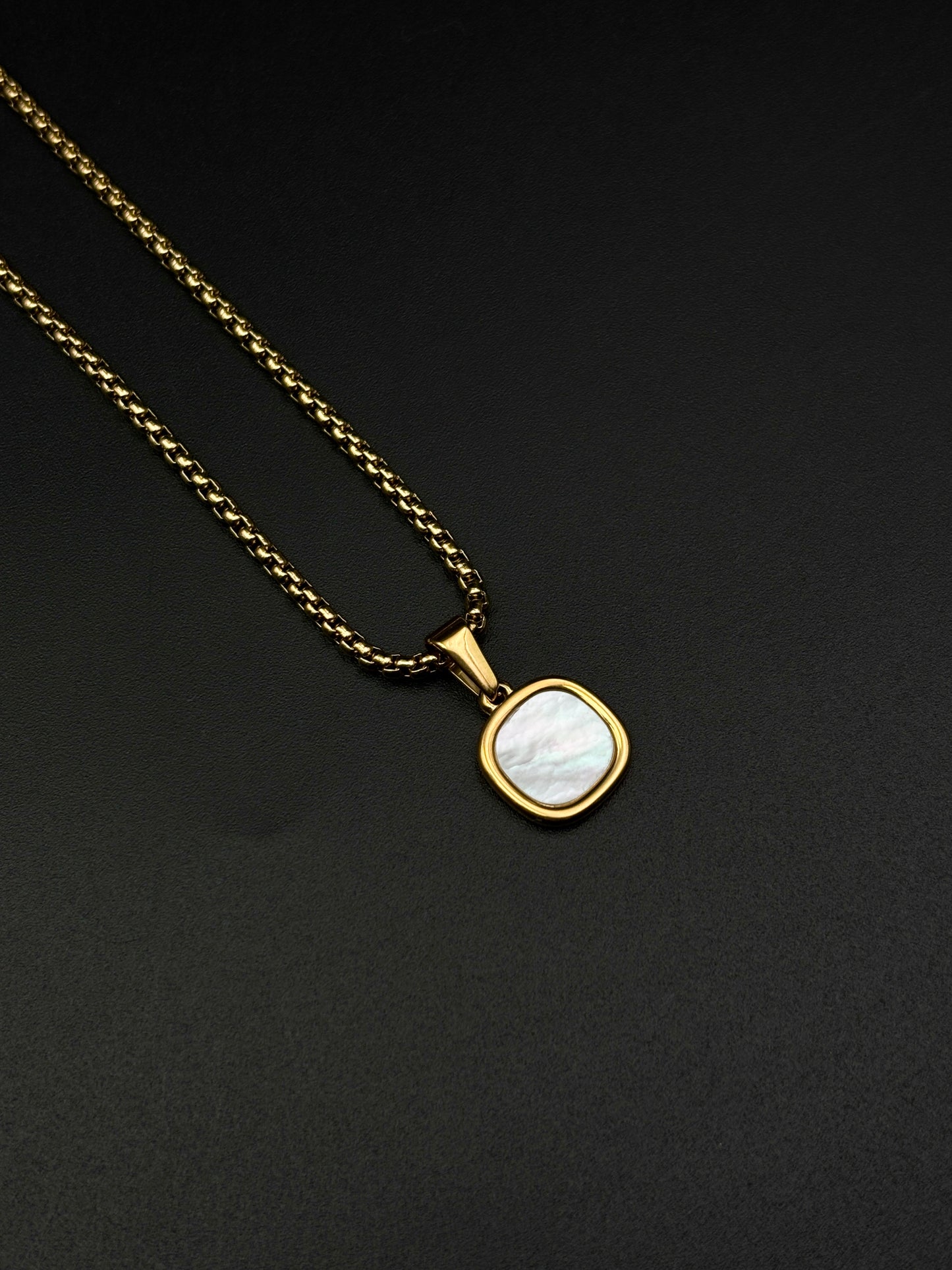 Square Pearl Signet Necklace