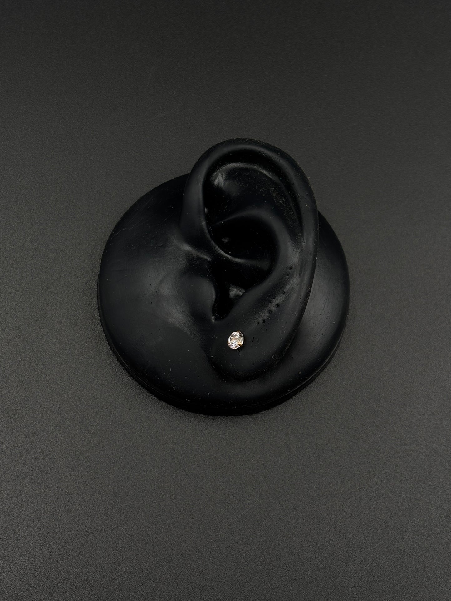 Round Solitaire Studs