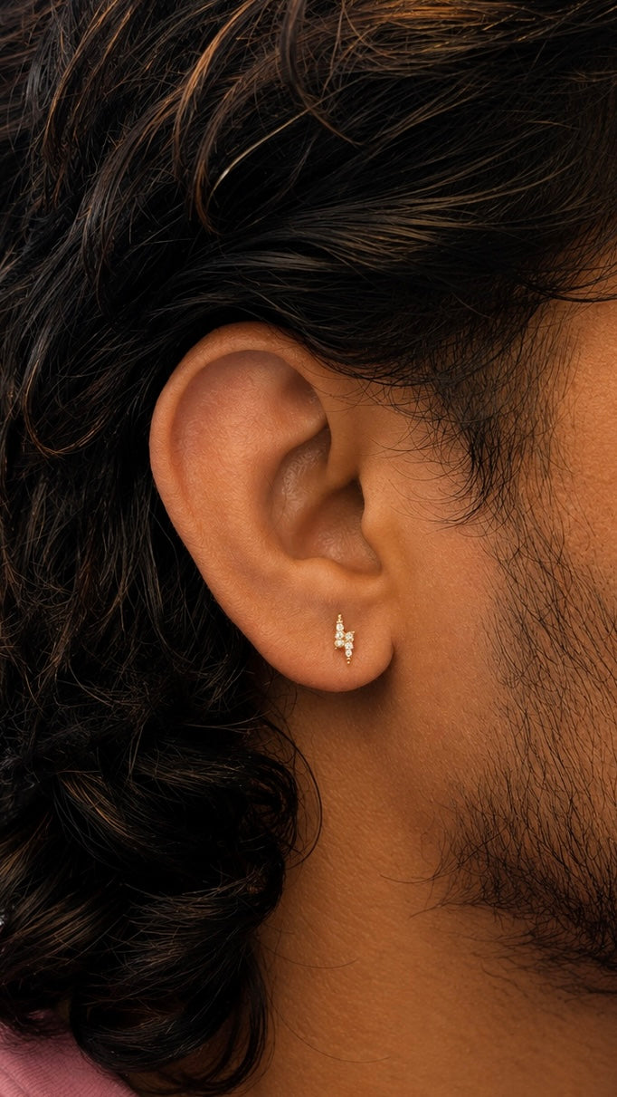 Flash - Classic - Gold Studs