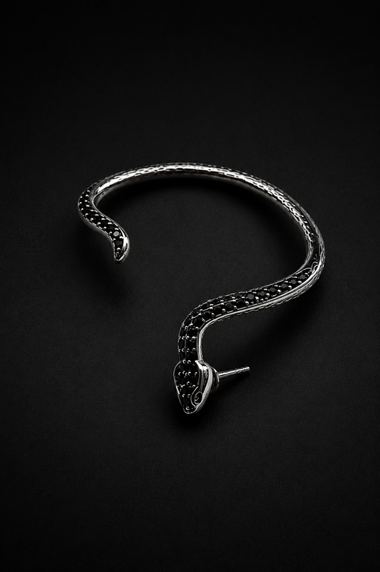 Kaala Naag Ear cuff (needs piercing)