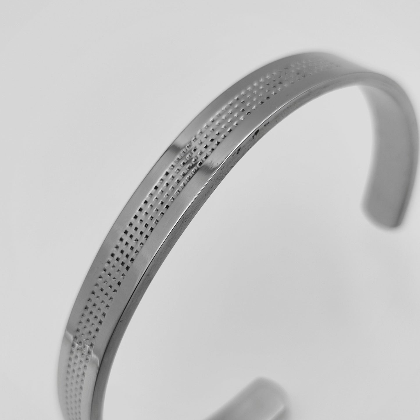 Checkmate Cuff - Vrp Fashions 