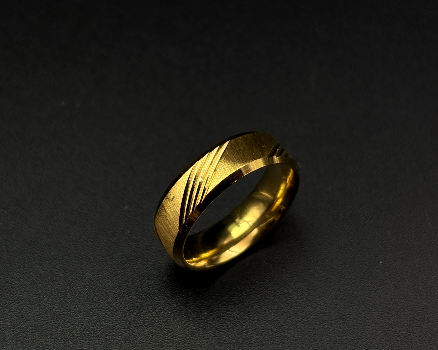 Matty Core Ring