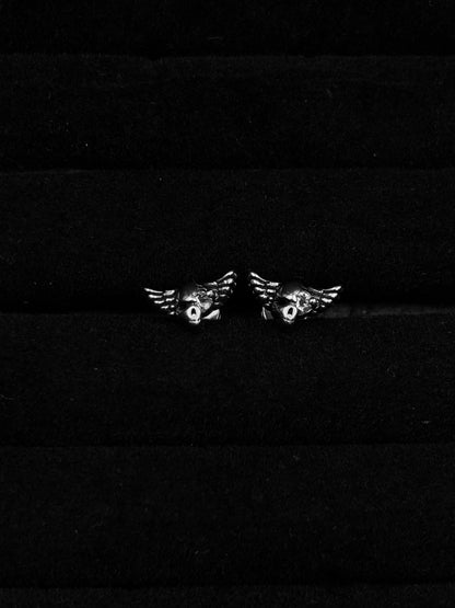 Solitaire Skull Earing