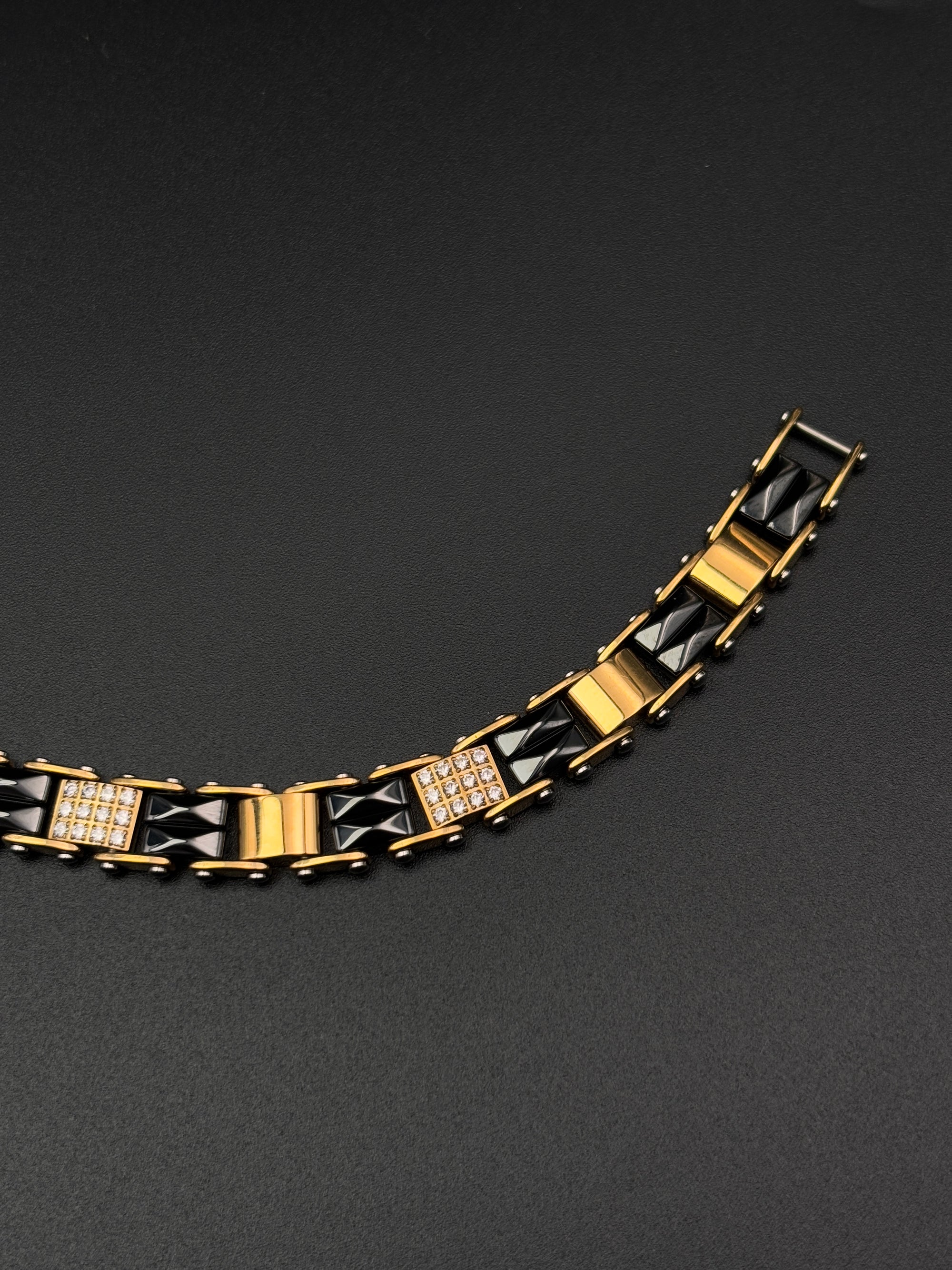 Zeric Bracelet