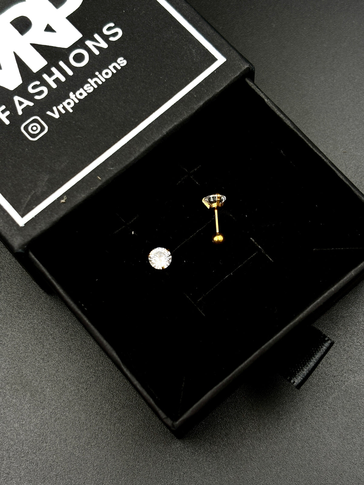 Classic - Solitaire Studs (5mm Gold) Ball Back
