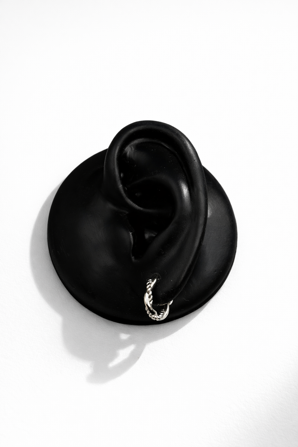 Non Pierced Twisted Rope Hoop