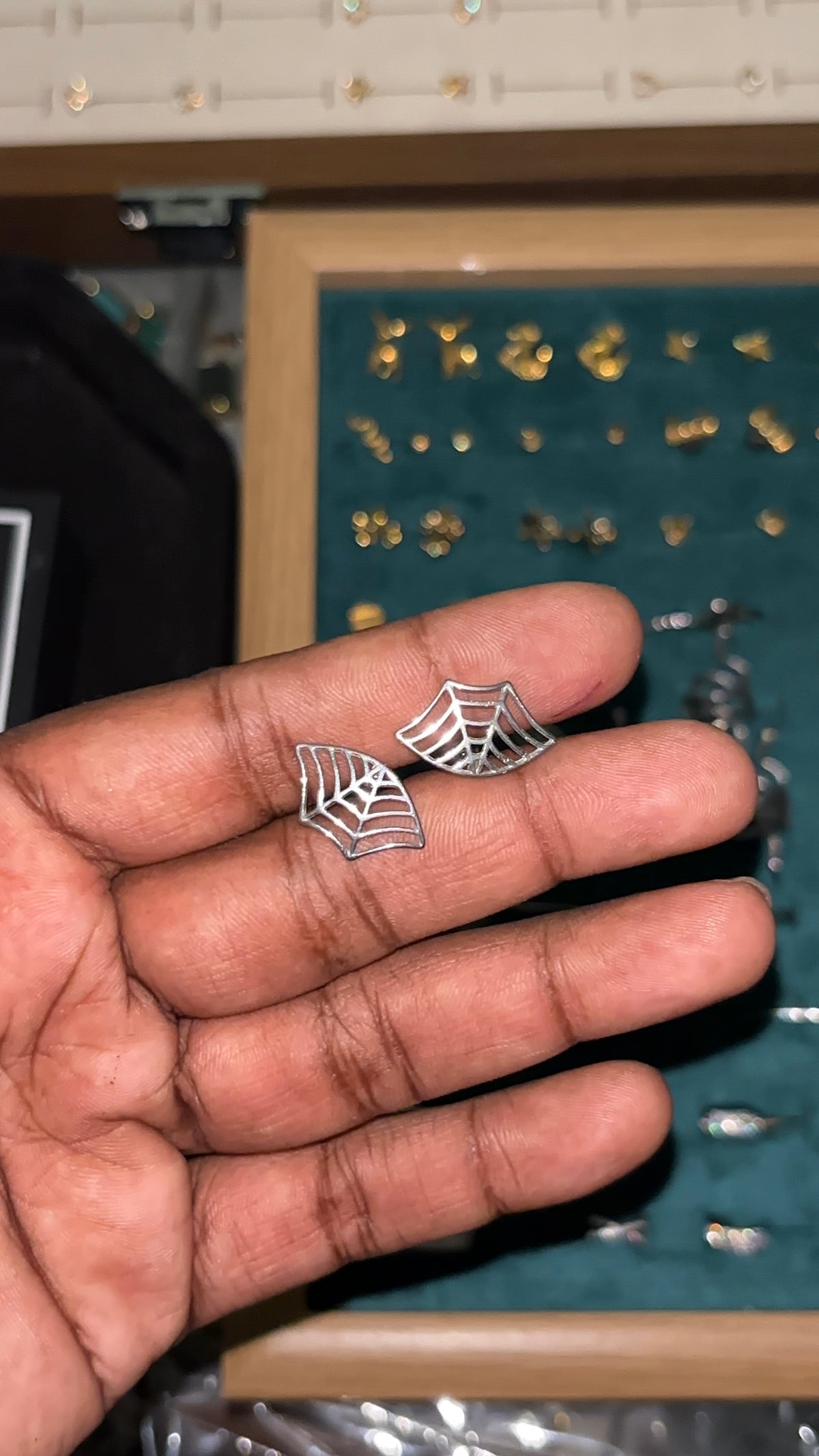 Spider Web Studs