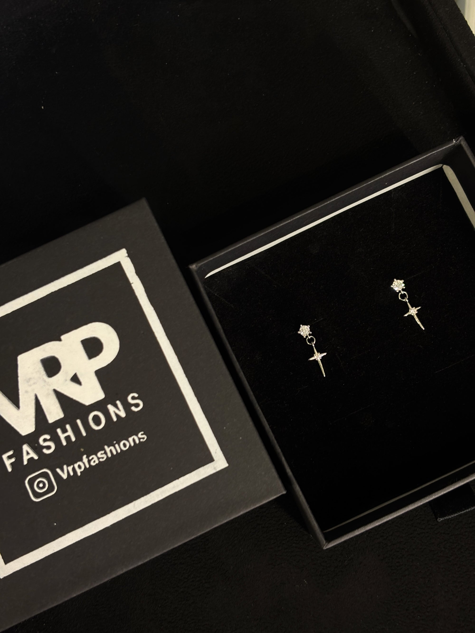 Spike Drop Earings