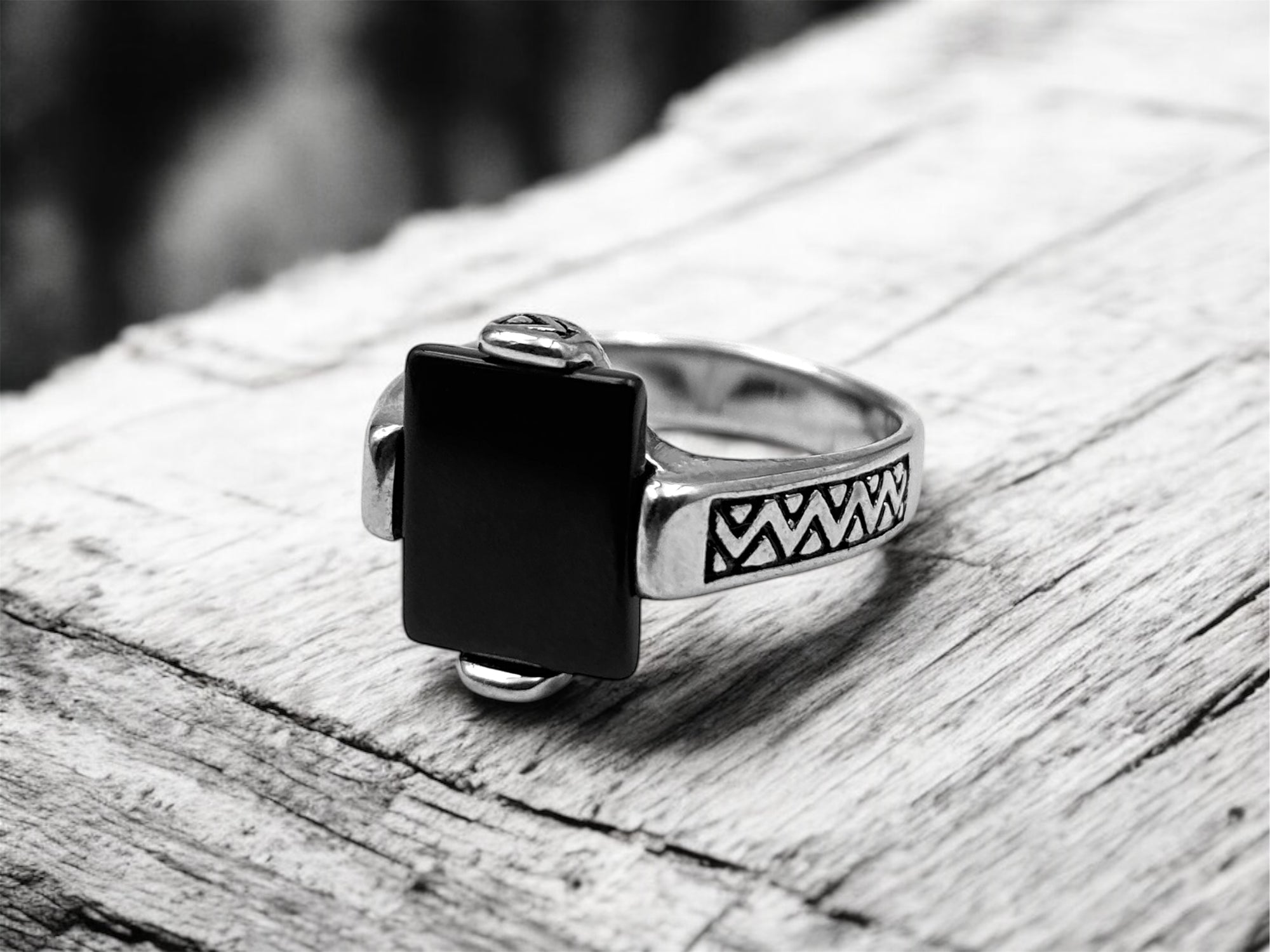Zyra Signet Ring