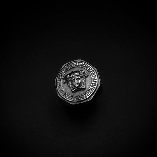 Gorgo Medusa Ring Passion Fashion / Vrp Fashions 