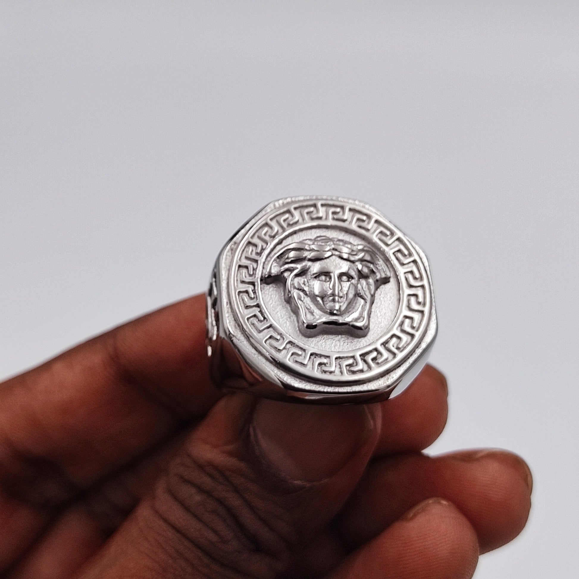 Gorgo Medusa Ring Passion Fashion / Vrp Fashions 