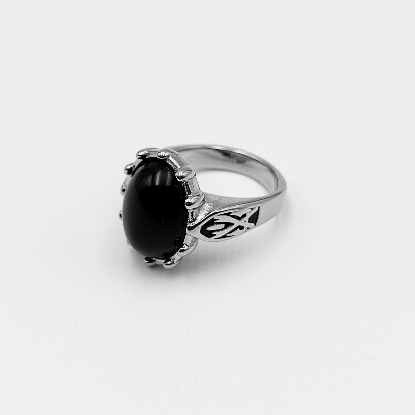 Eros Onyx Ring