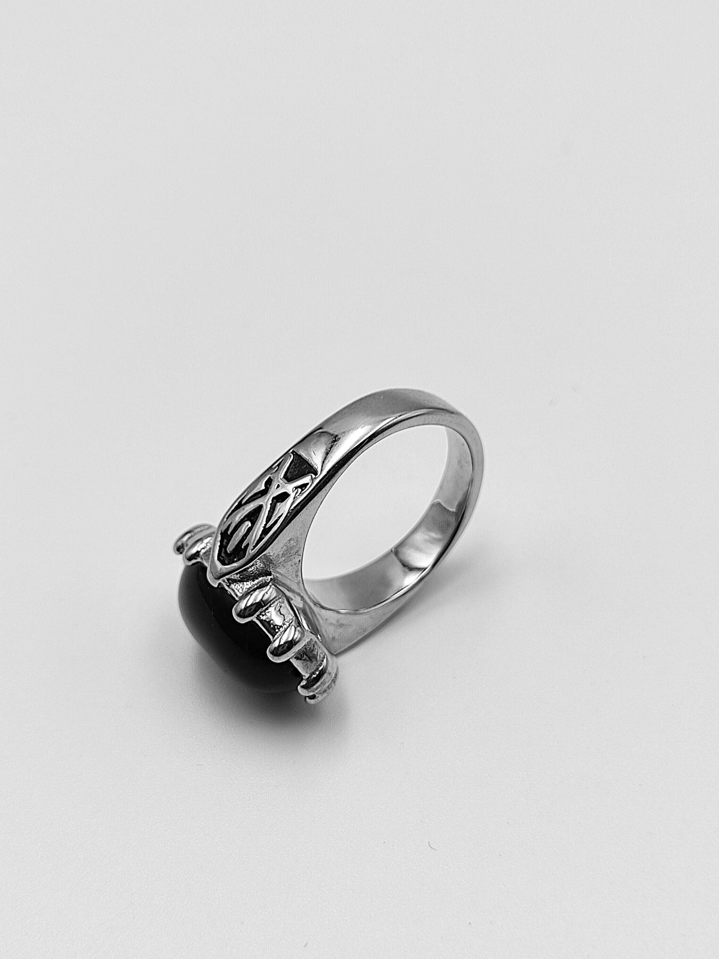Eros Onyx Ring