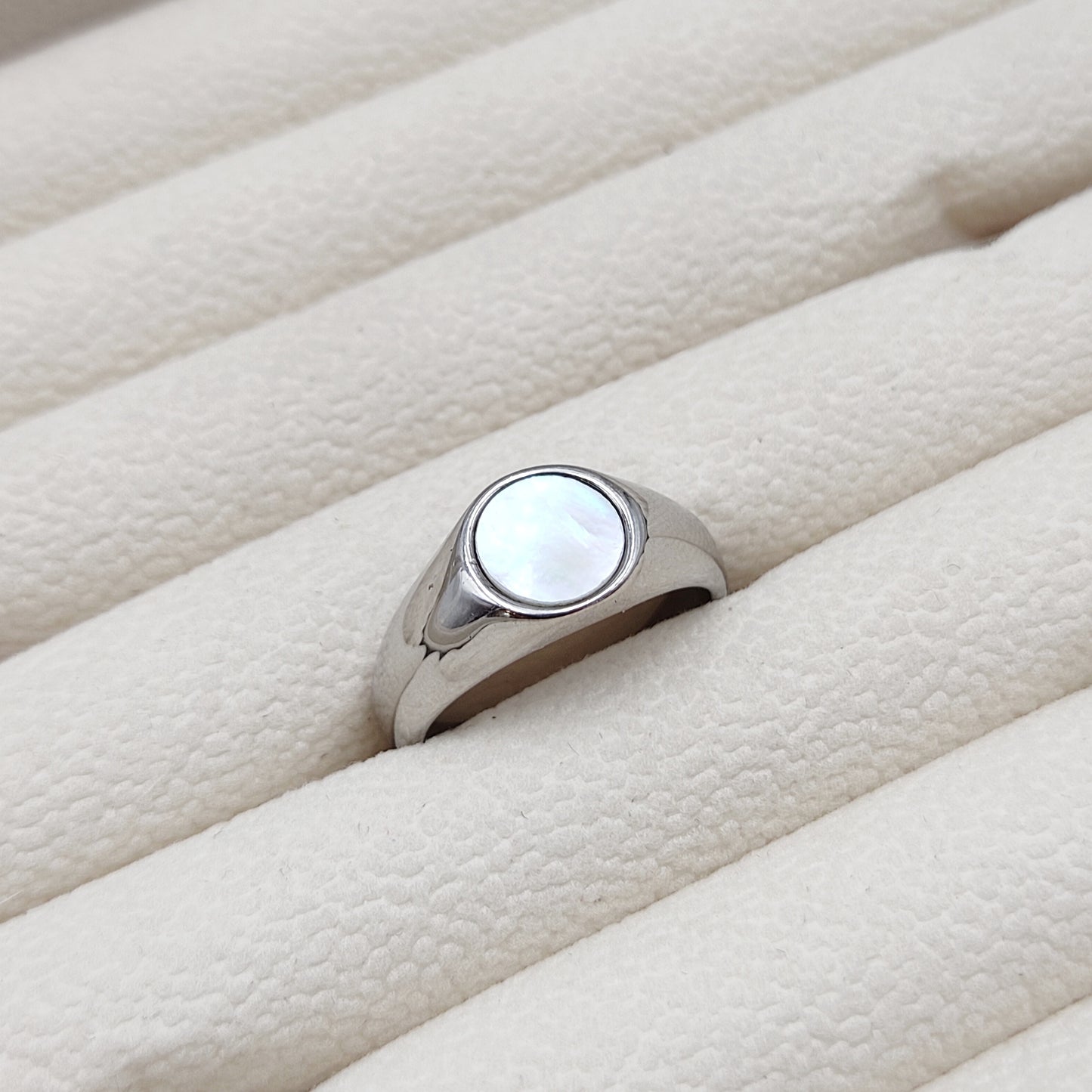 Pearl Signet Ring - Vrp Fashions 