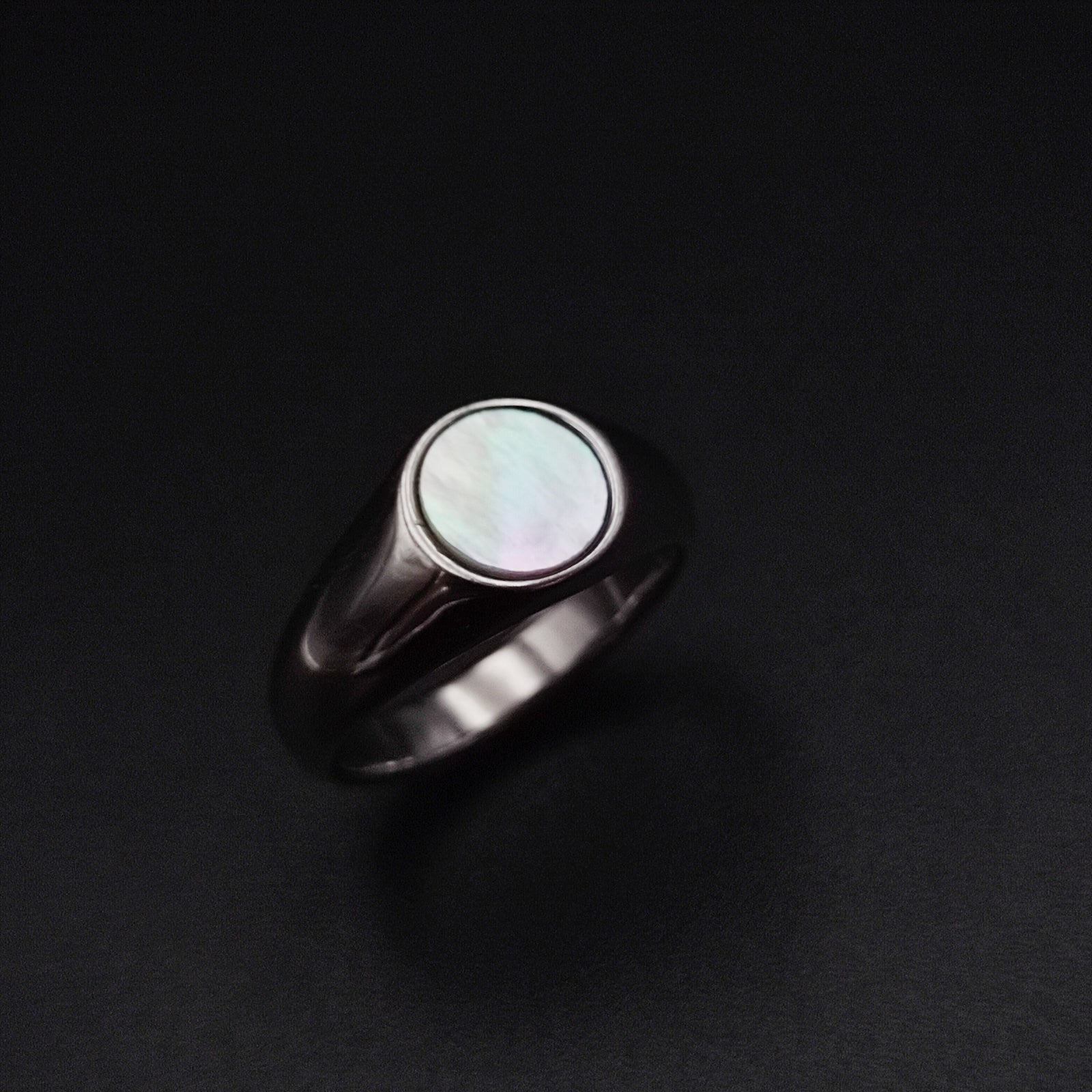 Pearl Signet Ring - Vrp Fashions 