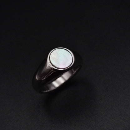 Pearl Signet Ring - Vrp Fashions 