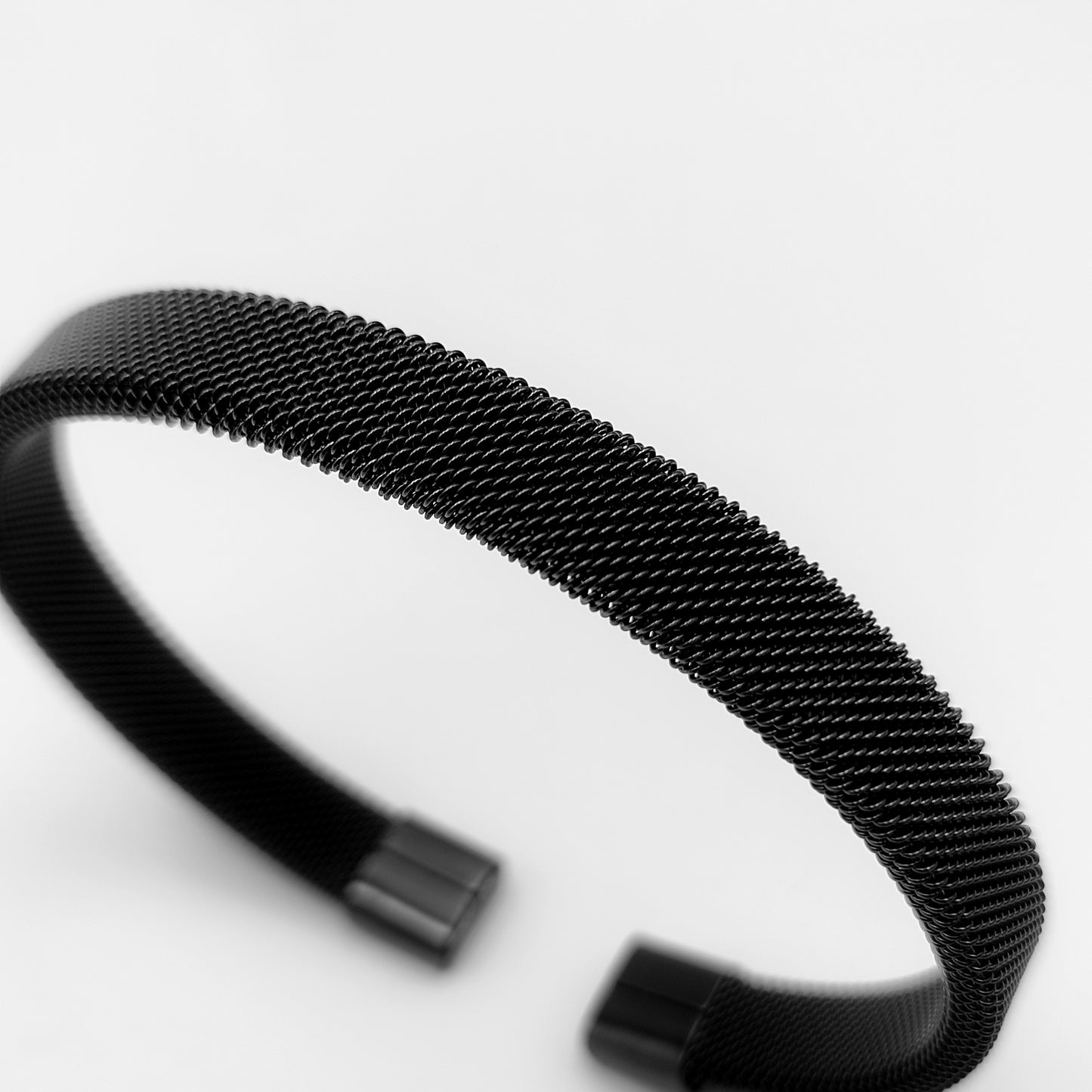 Luxe- Mesh Black Bracelet - Vrp Fashions 